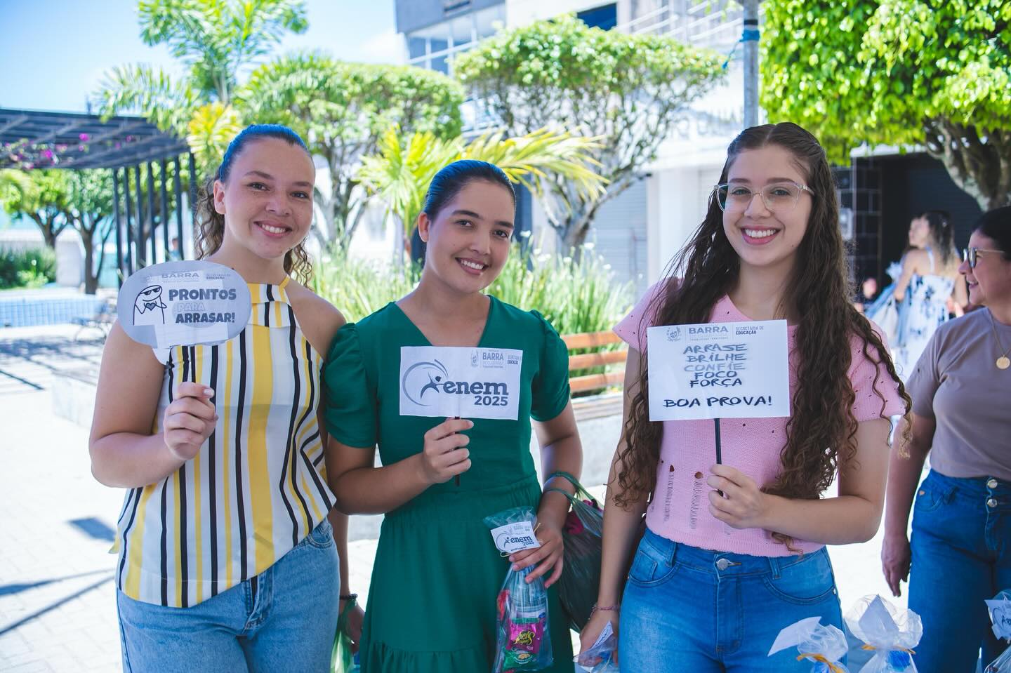 ENEM 2025 A Prefeitura de Barra de Guabiraba, por meio *